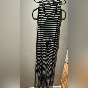 Womens full length dress with drawstring and pockets